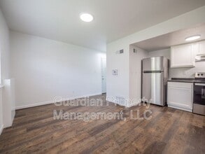 1121 N College Dr in Maryville, MO - Foto de edificio - Building Photo