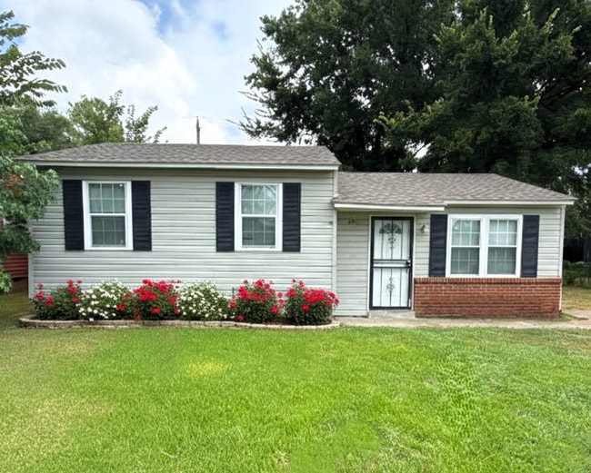 property at 896 Leacrest Ave