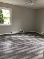 148 Willow Ave, Unit 148 apt 1 in Garwood, NJ - Building Photo