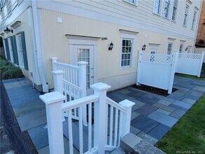 128 East Ave in Norwalk, CT - Building Photo - Building Photo