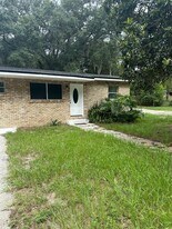 34825 Cutoff Rd in Fruitland Park, FL - Building Photo