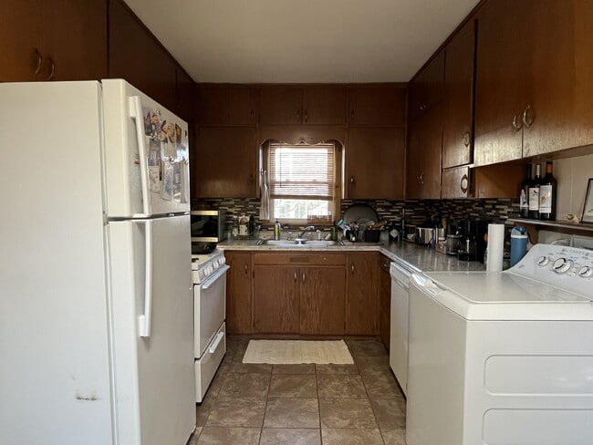 property at 611 S McFarland St