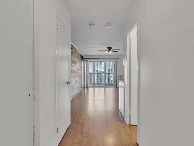 3415 West End Ave, Unit 1002E in Nashville, TN - Building Photo - Building Photo