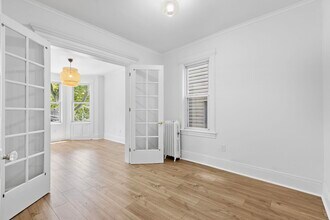 44 Highwood Terrace in Weehawken, NJ - Building Photo - Building Photo