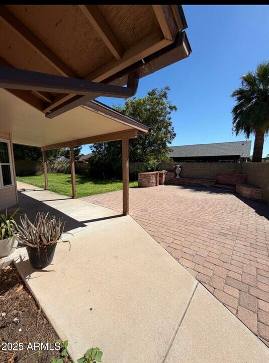 6349 W Cheryl Dr in Glendale, AZ - Building Photo