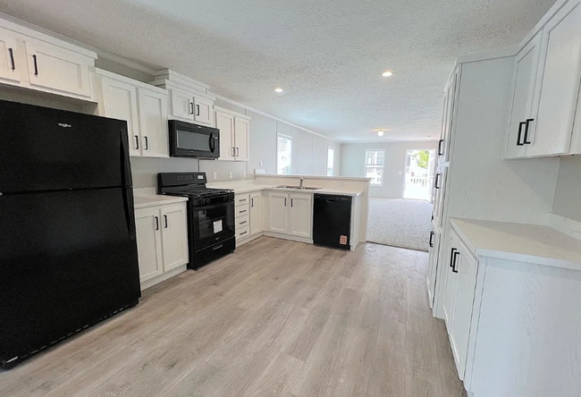 6550 S Kimberly Dr in Holly, MI - Building Photo - Building Photo