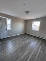 6204 Hillmeyer Rd, Unit 2 in Arverne, NY - Building Photo