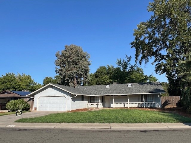 552 Cimarron Dr in Chico, CA - Building Photo