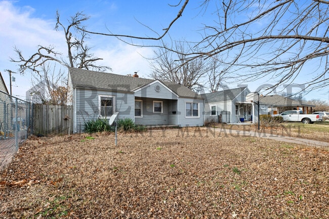 1913 N Hood St in Wichita, KS - Building Photo - Building Photo