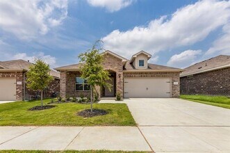 6300 Blacksmith Ave in Saginaw, TX - Building Photo - Building Photo