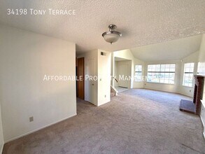 34198 Tony Terrace in Fremont, CA - Building Photo - Building Photo
