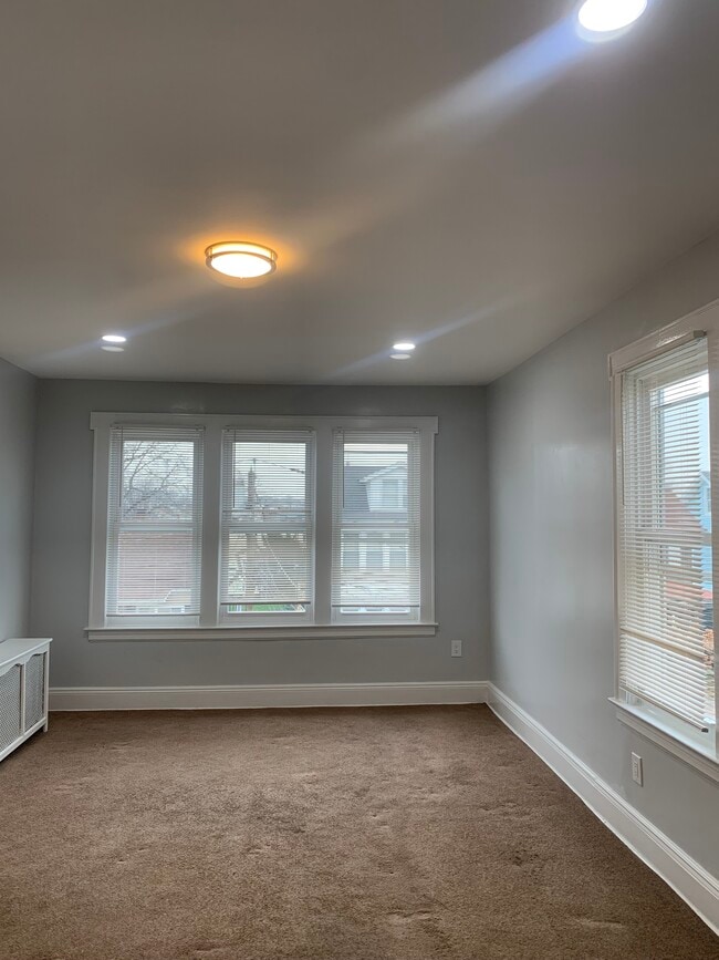 12 Fairchild Pl, Unit 1