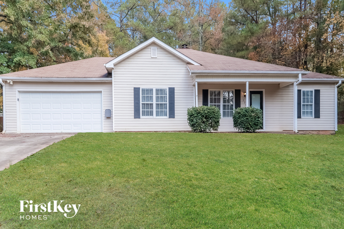 290 Willow Shoals Dr in Covington, GA - Foto de edificio