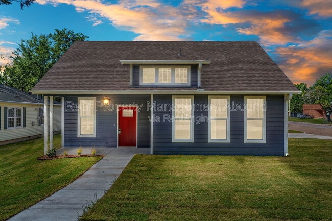 101 E 11th St S in Claremore, OK - Building Photo - Building Photo