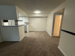1766 S Pitkin Cir, Unit A in Aurora, CO - Foto de edificio - Building Photo