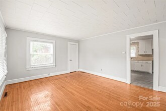 2722 Eastway Dr in Charlotte, NC - Building Photo - Building Photo