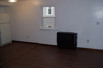 2 Farwell St in Worcester, MA - Building Photo - Building Photo