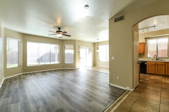 17435 N 16th Pl in Phoenix, AZ - Building Photo - Building Photo