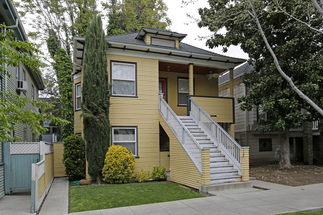 1405 F St in Sacramento, CA - Building Photo