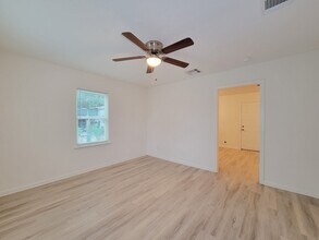 2503 Holly Ave in Pasadena, TX - Building Photo - Building Photo