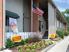 Mariner Park in Newport News, VA - Building Photo - Building Photo