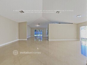 13500 SW 118th Pl in Miami, FL - Building Photo - Building Photo