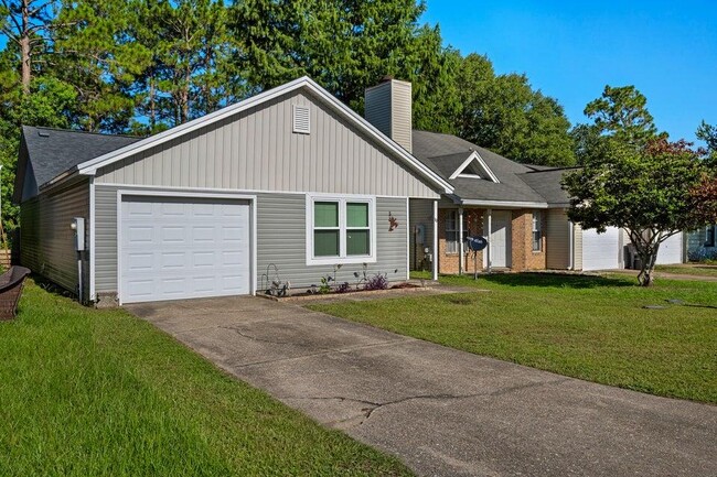 10 Carie Way in Valparaiso, FL - Building Photo - Building Photo