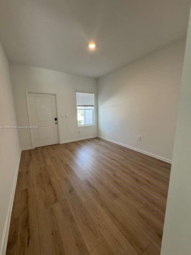 2954 Savoir in Davenport, FL - Building Photo - Building Photo