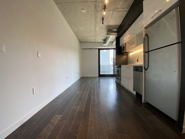 51 Trolley Cres in Toronto, ON - Building Photo - Building Photo