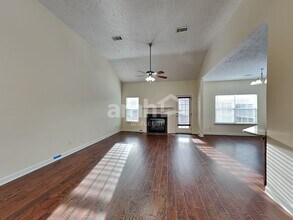 7275 Santeelah Way in Antioch, TN - Foto de edificio - Building Photo