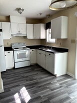 741 NC-24 in Kenansville, NC - Building Photo