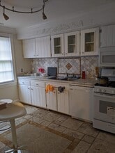 742 Quince Orchard Blvd, Unit T1 in Gaithersburg, MD - Foto de edificio - Building Photo