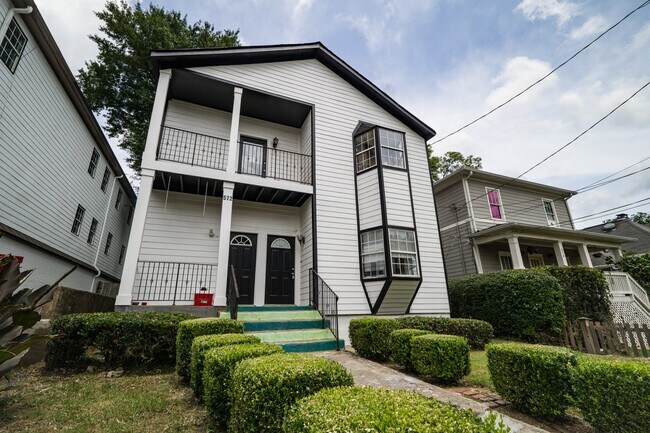 property at 572 John Wesley Dobbs Ave NE