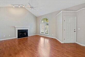 2105 Quail View Trail in Raleigh, NC - Building Photo - Building Photo