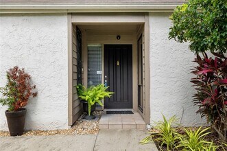 11520 Galleria Dr in Tampa, FL - Building Photo - Building Photo