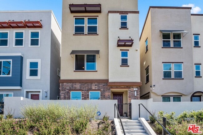 property at 720 Grace Ave