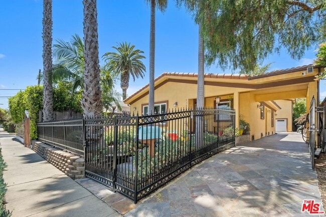 1659 Ellsmere Ave in Los Angeles, CA - Building Photo - Building Photo
