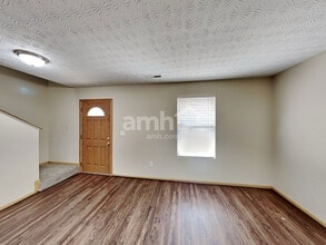 7474 Canal Highlands Blvd in Canal Winchester, OH - Building Photo - Building Photo