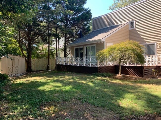 property at 1752 Brooks Ave