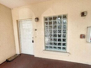 4172 Castilla Circle in Ft. Myers, FL - Building Photo - Building Photo