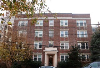 15 Centre St in Cambridge, MA - Foto de edificio - Building Photo