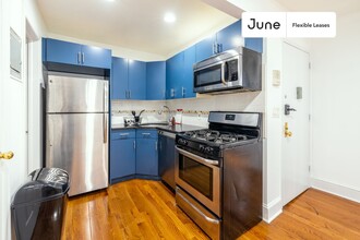 345 E 21 St in New York, NY - Building Photo - Building Photo