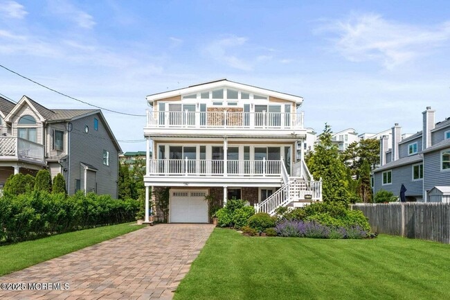 property at 272 Ocean Blvd N