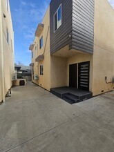 1168 1/2 W 24th St, Unit 1168 1.5 in Los Angeles, CA - Foto de edificio - Building Photo