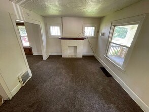 804 Aberdeen St in Akron, OH - Foto de edificio - Building Photo