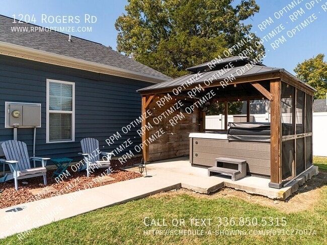 1204 Rogers Rd in Graham, NC - Building Photo - Building Photo
