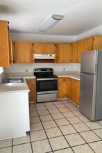 2555 Chateau Ln in Tallahassee, FL - Building Photo - Building Photo