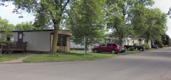 Rolling Hills in Maplewood, MN - Building Photo - Building Photo