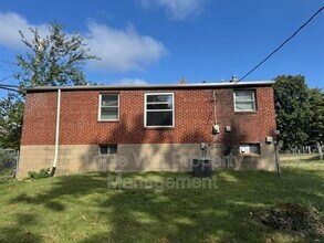 7738 Canton Ave in University City, MO - Building Photo - Building Photo
