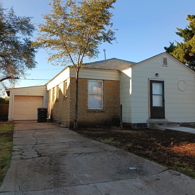1405 SW 12th Ave in Amarillo, TX - Building Photo - Building Photo